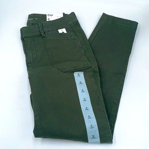 - Old Navy Olive Green Pixie Ankle Jeans